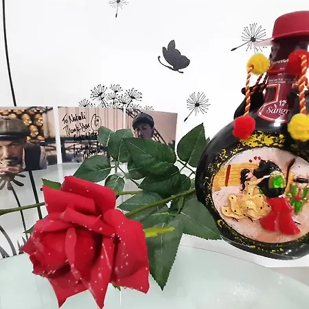 Luxury M&n In - Free Parking Апартаменти *