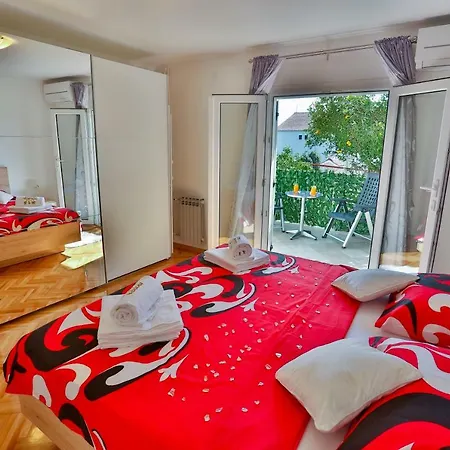 Luxury M&n In - Free Parking Appartement *
