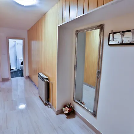 Luxury M&n In - Free Parking *