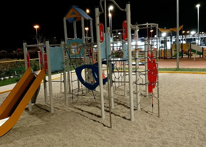 Luxury M&n In - Free Parking Apartment