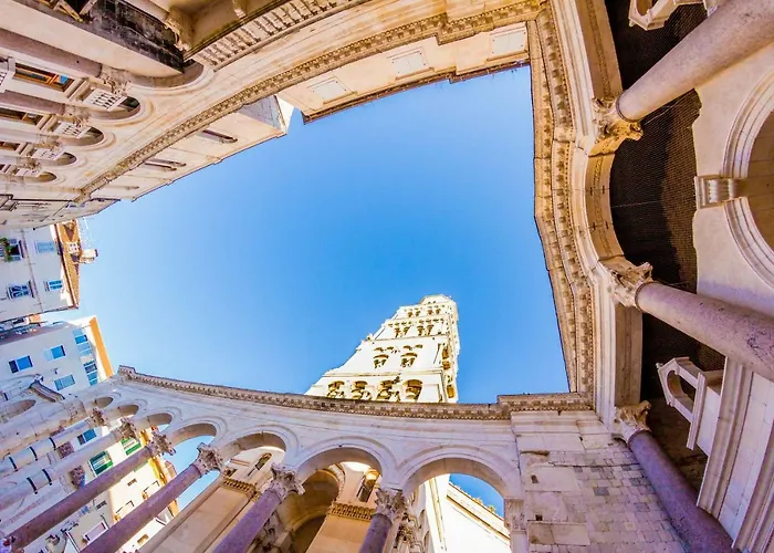 Luxury M&n In - Free Parking