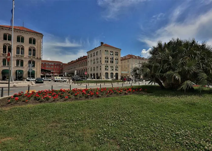 Apartment Luxury M&n In - Free Parking Split