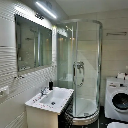 Luxury M&n In - Free Parking